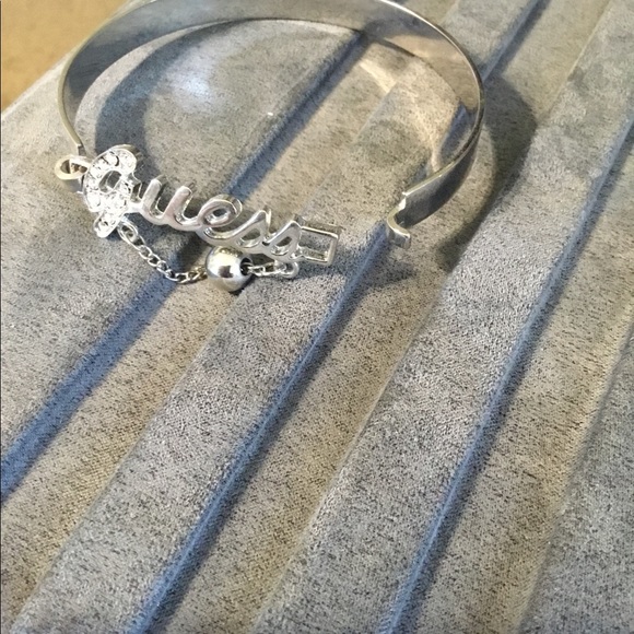 Guess bracelet - Picture 2 of 2